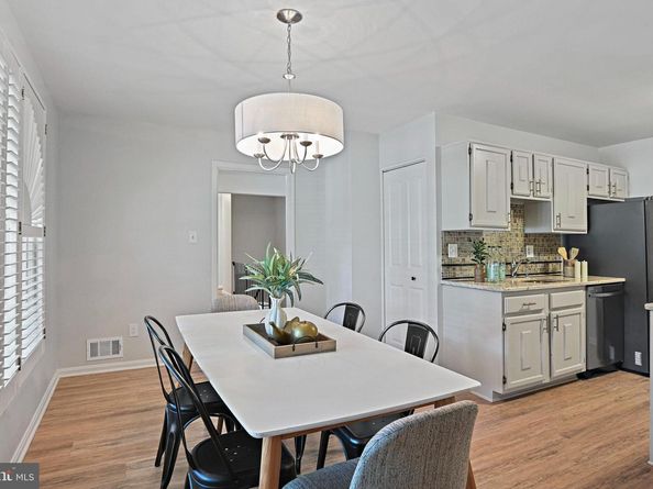 10200 Tamarack Drive, Vienna VA 22182