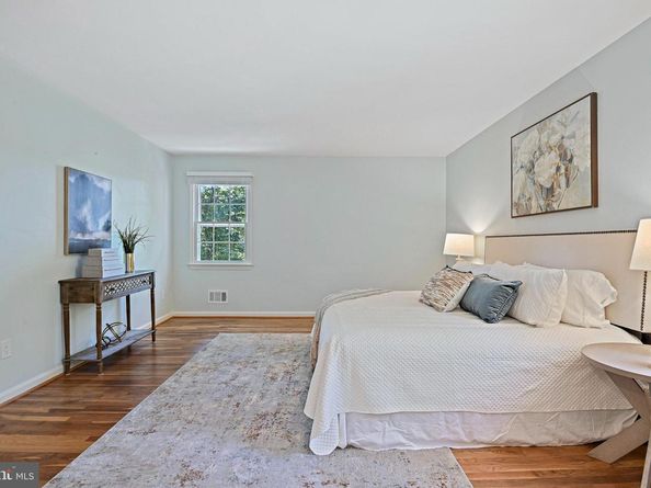 10200 Tamarack Drive, Vienna VA 22182