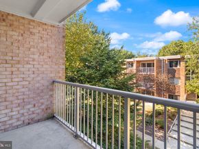 2908 Kings Chapel Road 03/12, Falls Church VA 22042