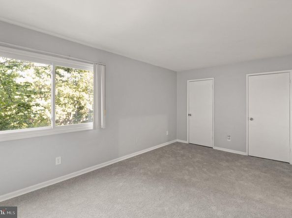 2908 Kings Chapel Road 03/12, Falls Church VA 22042