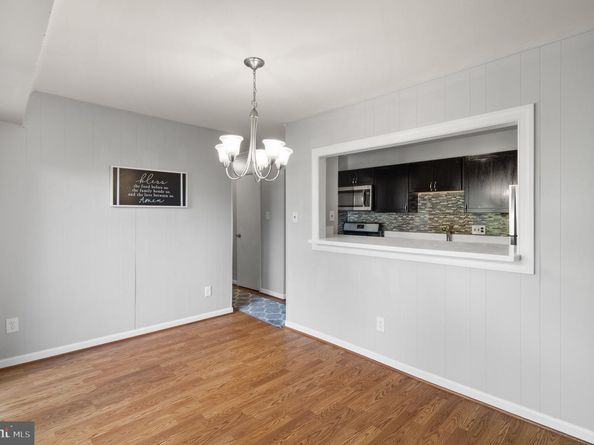 2908 Kings Chapel Road 03/12, Falls Church VA 22042