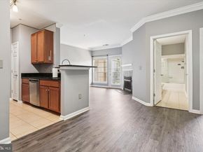 4862 Eisenhower Avenue 458, Alexandria VA 22304
