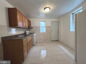 2546 S 7TH Street, Philadelphia PA 19148