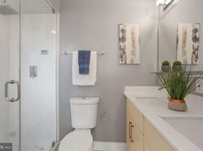 43 Hanover Place NW 1, Washington DC 20001