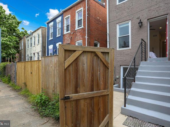 43 Hanover Place NW 1, Washington DC 20001