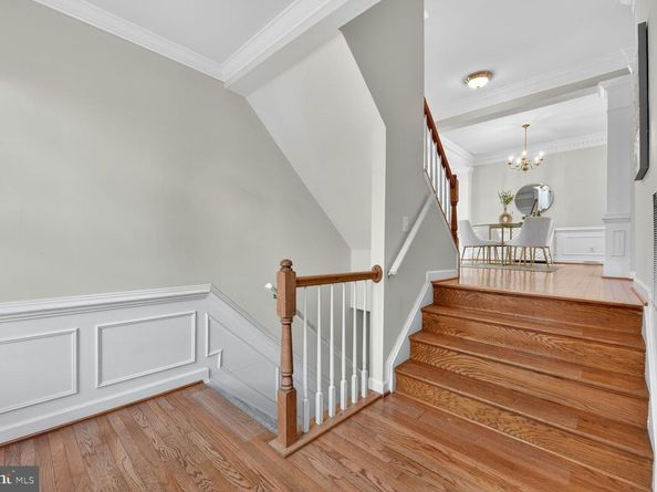 9512 Lagersfield Circle, Vienna VA 22181