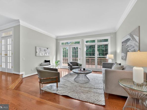 9512 Lagersfield Circle, Vienna VA 22181