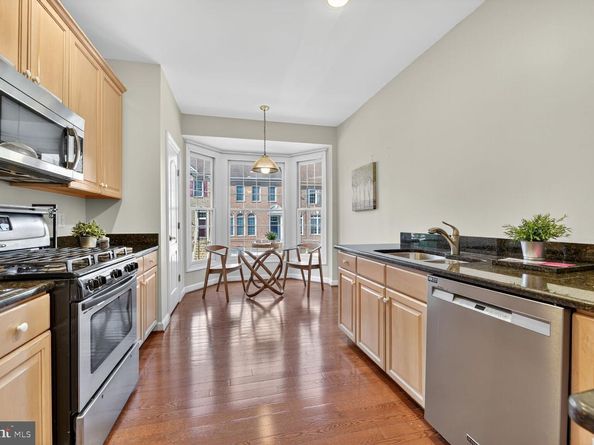9512 Lagersfield Circle, Vienna VA 22181