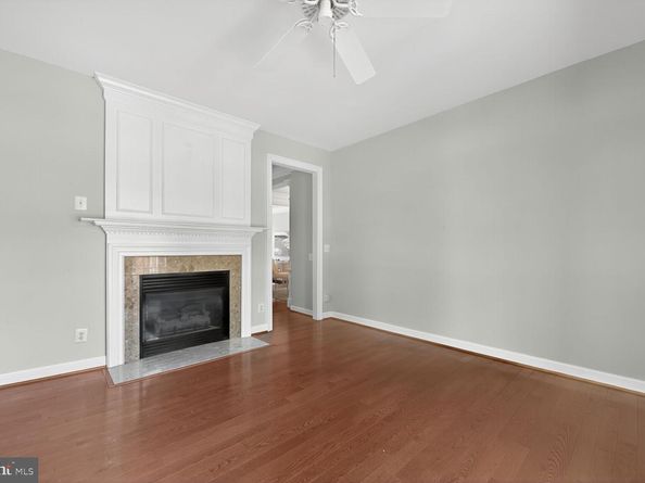 9512 Lagersfield Circle, Vienna VA 22181