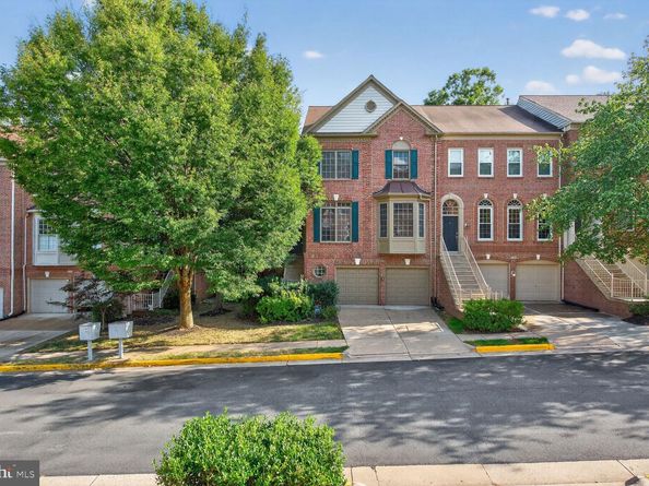 9512 Lagersfield Circle, Vienna VA 22181