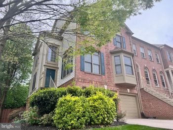 9512 Lagersfield Circle