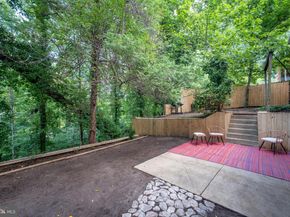 6474 Oakwood Drive, Falls Church VA 22041