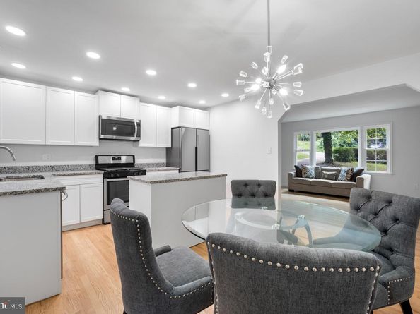 6474 Oakwood Drive, Falls Church VA 22041