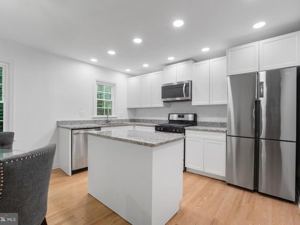 6474 Oakwood Drive, Falls Church VA 22041