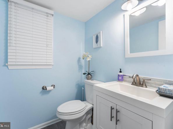 11711 Old Bayberry Lane, Reston VA 20194