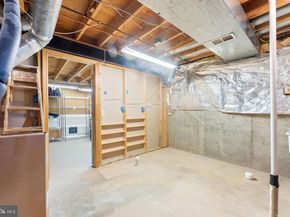 11711 Old Bayberry Lane, Reston VA 20194