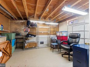 11711 Old Bayberry Lane, Reston VA 20194