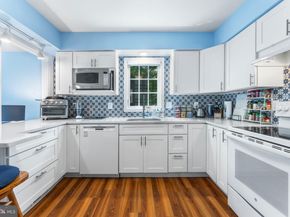 11711 Old Bayberry Lane, Reston VA 20194
