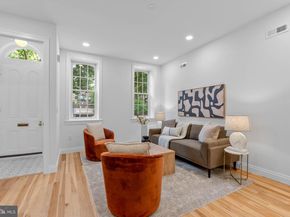 202 Spruce Street, Philadelphia PA 19106