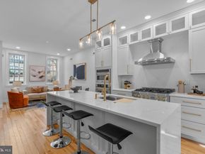 202 Spruce Street, Philadelphia PA 19106