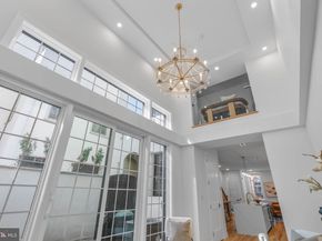 202 Spruce Street, Philadelphia PA 19106
