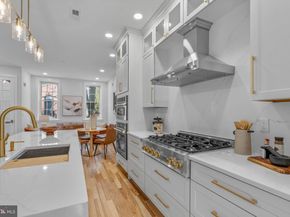 202 Spruce Street, Philadelphia PA 19106