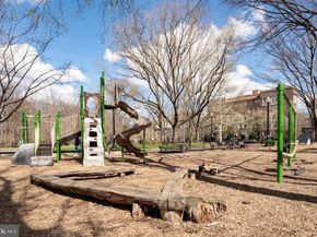 1860 Clydesdale Place NW 105, Washington DC 20009