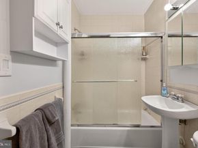 1860 Clydesdale Place NW 105, Washington DC 20009