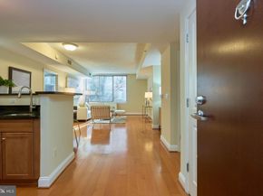 1020 N Highland Street 422, Arlington VA 22201
