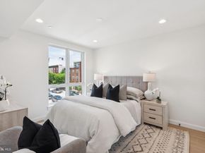 612 N Brenna Walk, Philadelphia PA 19123