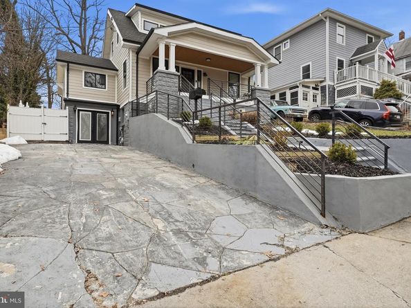 2211 Franklin Street NE, Washington DC 20018