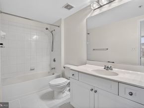 2726 Gallows Road 619, Vienna VA 22180