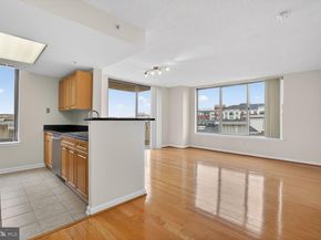 2726 Gallows Road 619, Vienna VA 22180