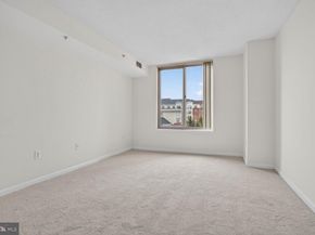 2726 Gallows Road 619, Vienna VA 22180