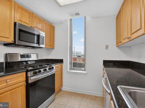 2726 Gallows Road 619, Vienna VA 22180