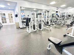 2726 Gallows Road 619, Vienna VA 22180