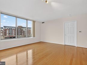 2726 Gallows Road 619, Vienna VA 22180