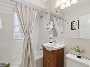 600 Bashford Lane 2332, Alexandria VA 22314