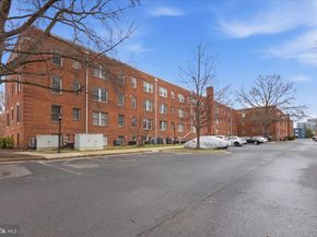 600 Bashford Lane 2332, Alexandria VA 22314