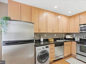 600 Bashford Lane 2332, Alexandria VA 22314