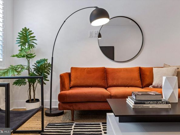 313 Mercy Street, Philadelphia PA 19148