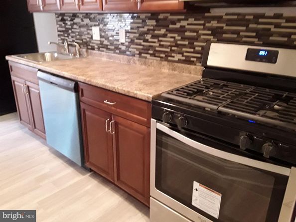 5818 Woodcrest Avenue, Philadelphia PA 19131