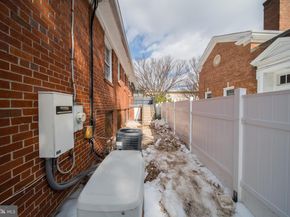 8020 Eastern Avenue NW, Washington DC 20012