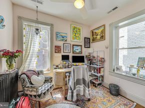 906 8TH Street NE, Washington DC 20002