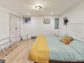 906 8TH Street NE, Washington DC 20002