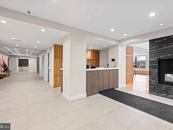 37 L Street SE 1105, Washington DC 20003