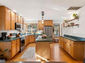 1596 River Road, New Hope PA 18938