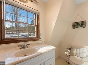 1596 River Road, New Hope PA 18938