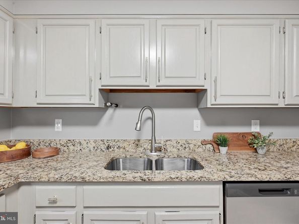 803 N Howard Street 152, Alexandria VA 22304