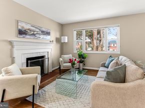 905 N Mckinley Road, Arlington VA 22205